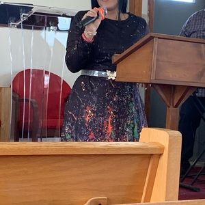 colorful dress super stretchy has pockets!